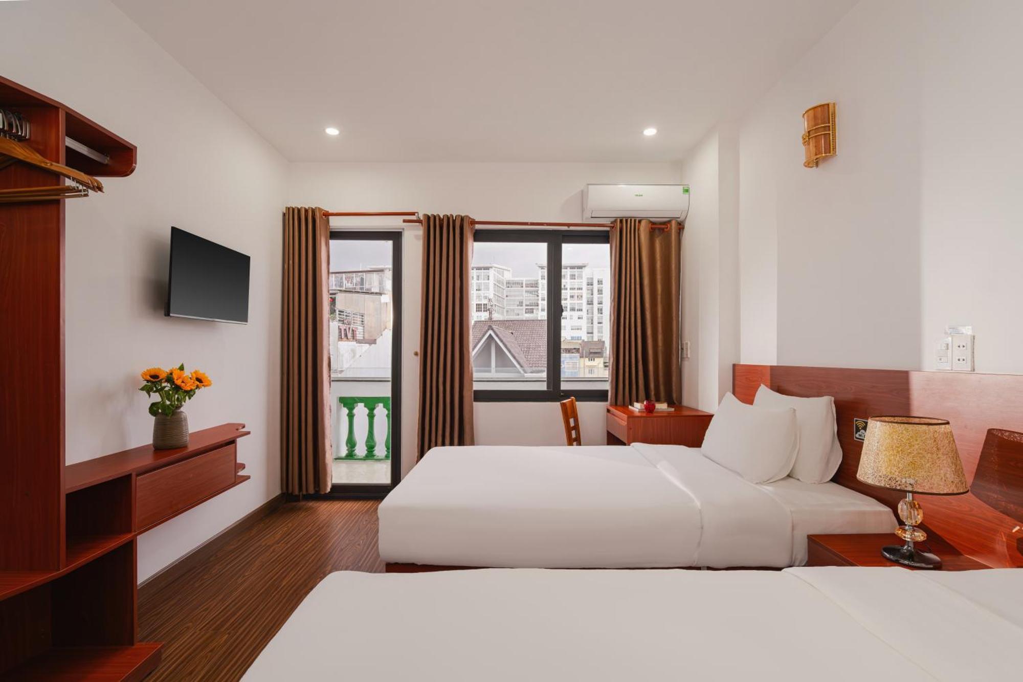 Elc Condotel Hotel